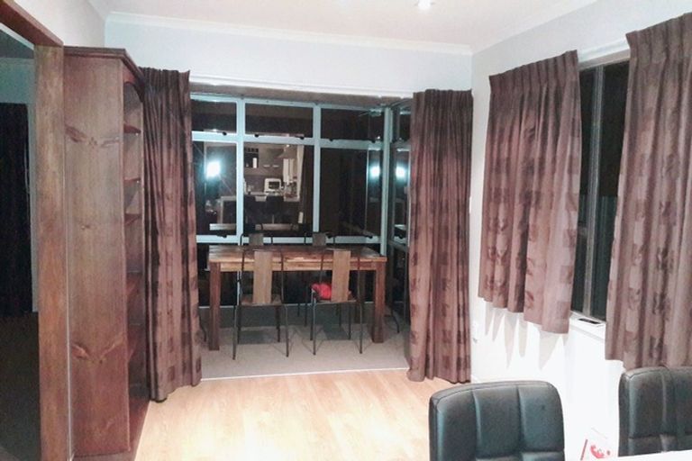 Photo of property in 3 Trigg Crescent, Taradale, Napier, 4112