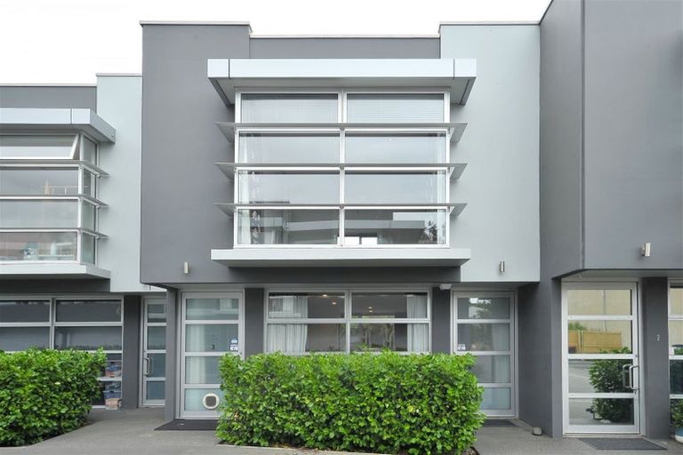 Photo of property in 8/8a Settlers Crescent, Ferrymead, Christchurch, 8023