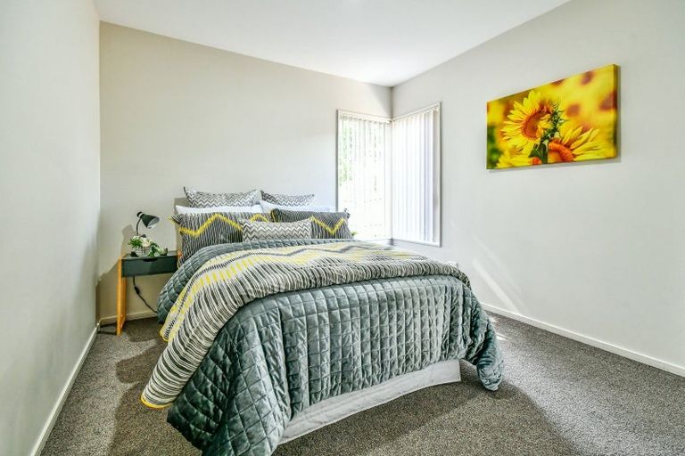 Photo of property in 13 Pipipi Crescent, Takanini, 2112