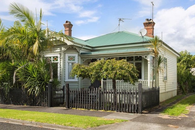 Photo of property in 208 Banks Street, Thames, 3500