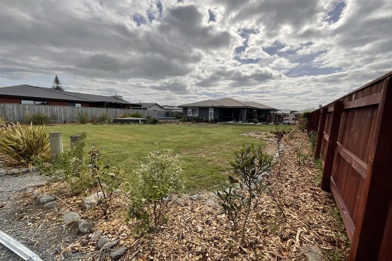 Photo of property in 11 Te Wiremu Lane, Otaki, 5512