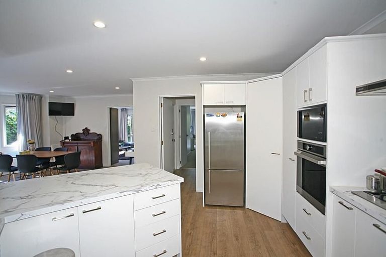 Photo of property in 408a Memorial Avenue, Burnside, Christchurch, 8053