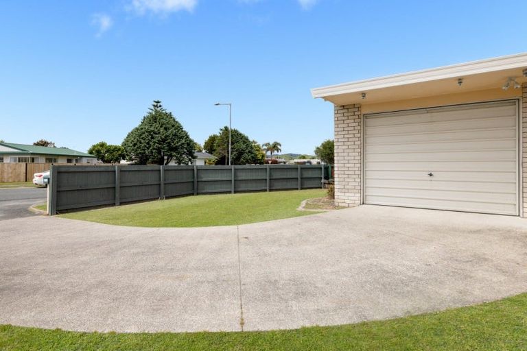 Photo of property in 3 Crisp Drive, Papamoa Beach, Papamoa, 3118