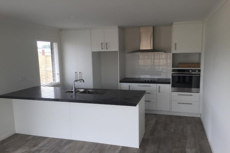 Photo of property in 22 Furlong Road, Papamoa, 3118