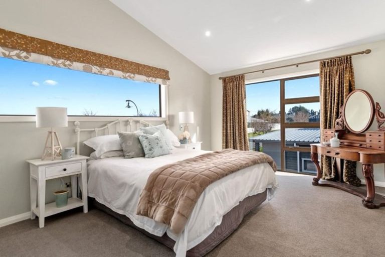Photo of property in 23 Contour Avenue, Pyes Pa, Tauranga, 3112