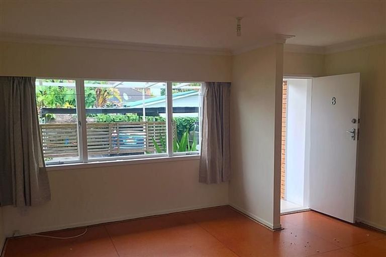 Photo of property in 3/33 Rodney Street, Howick, Auckland, 2014