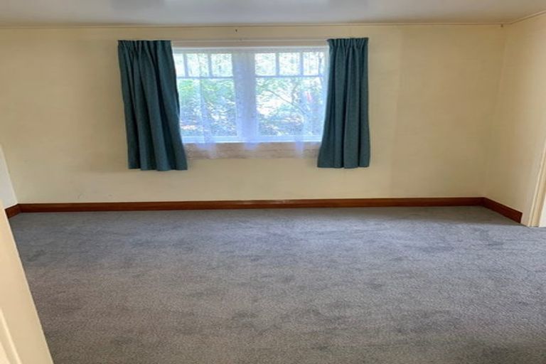 Photo of property in 33 Wattle Street, New Lynn, Auckland, 0600