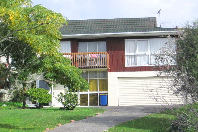 Photo of property in 66 Mayfair Crescent, Mairangi Bay, Auckland, 0630