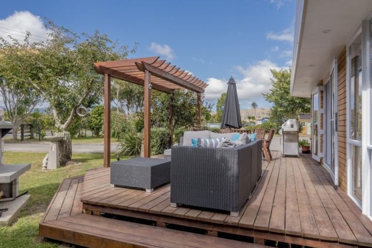 Photo of property in 118 School Road, Te Horo, Otaki, 5582