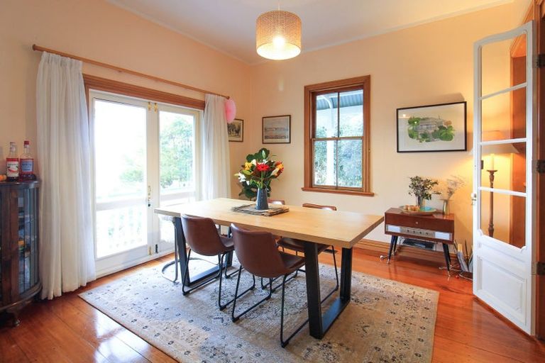 Photo of property in 10 Mitchell Street, Brooklyn, Wellington, 6021