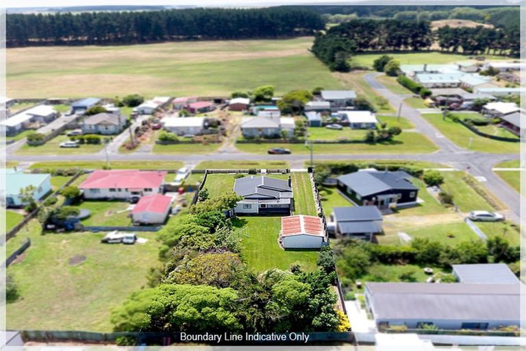 Photo of property in 22 Edinburgh Terrace, Foxton Beach, Foxton, 4815