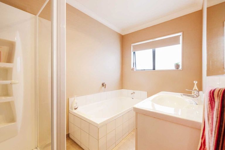 Photo of property in 58 Staithes Drive North, Whitby, Porirua, 5024