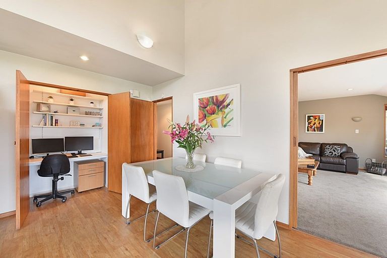 Photo of property in 1 Stead Crescent, Stoke, Nelson, 7011