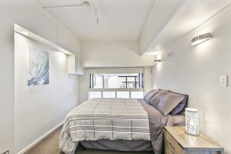 Photo of property in Stadium Garden Flats, 114/107 Thorndon Quay, Pipitea, Wellington, 6011