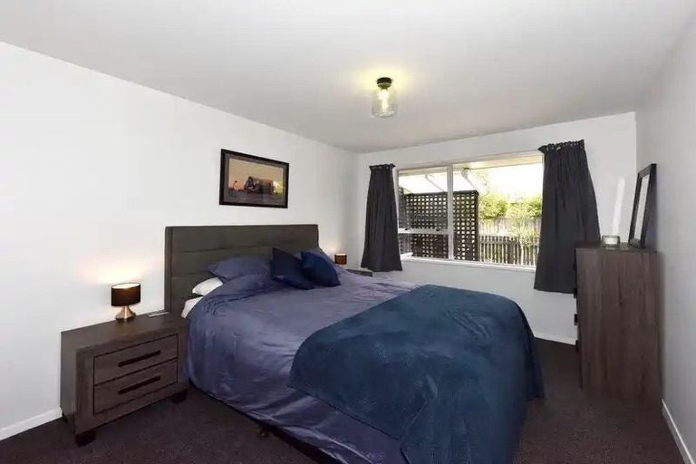 Photo of property in 2/8 Bowen Street, Upper Riccarton, Christchurch, 8041