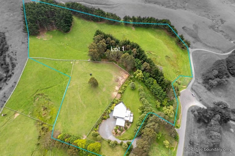 Photo of property in 97a Coroglen Rise, Pukerua Bay, 5026