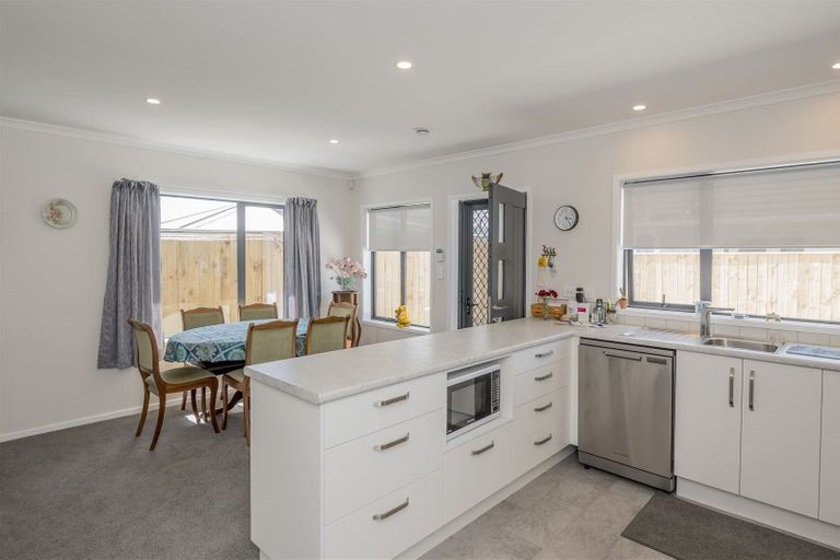 Photo of property in 69a Trafalgar Street, Levin, 5510