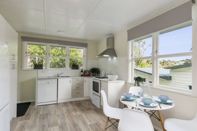 Photo of property in 20 Gear Terrace, Ranui, Porirua, 5024
