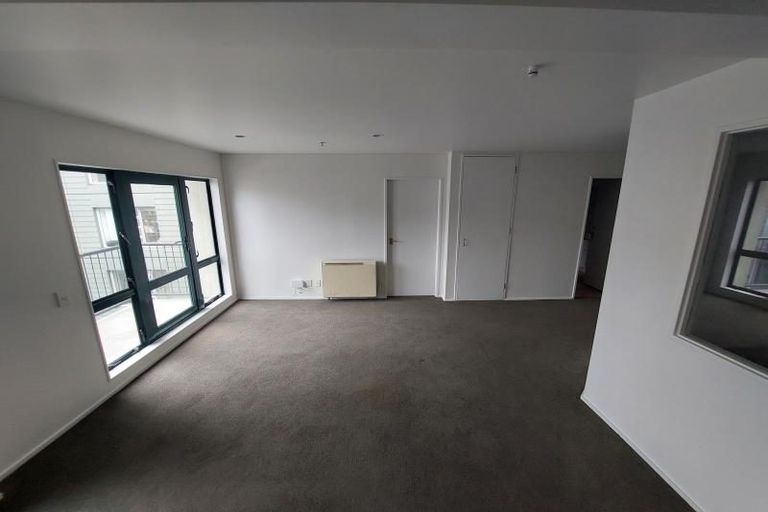 Photo of property in Courtenay Apartments, 604/120 Courtenay Place, Te Aro, Wellington, 6011