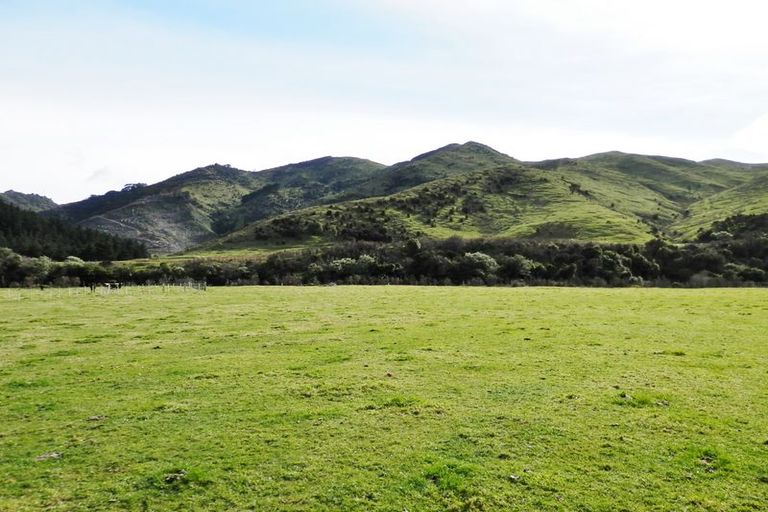 Photo of property in 404 Mangatarere Valley Road, West Taratahi, Carterton, 5791