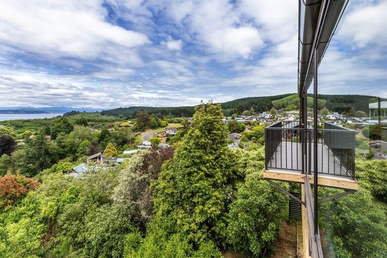 Photo of property in 73 Wakeman Road, Acacia Bay, Taupo, 3330