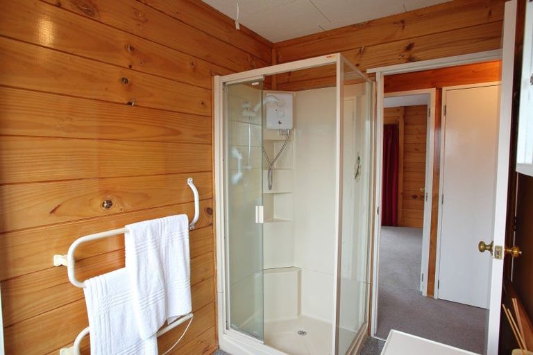 Photo of property in 20 Burns Street, Dannevirke, 4930