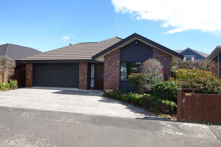 Photo of property in 44 Marne Street, Hokowhitu, Palmerston North, 4410