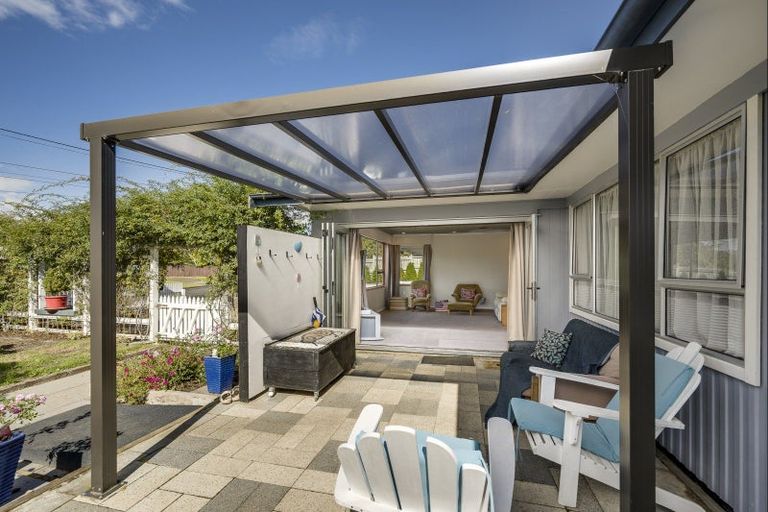 Photo of property in 14 Given Street, Havelock North, 4130