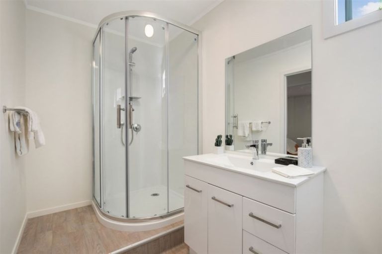 Photo of property in 45 Matuhi Rise, Henderson, Auckland, 0612