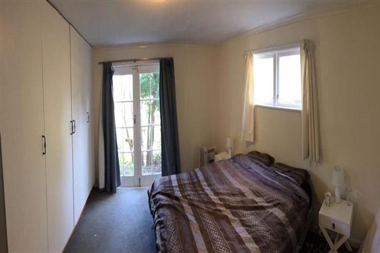 Photo of property in 10 Awa Road, Miramar, Wellington, 6022