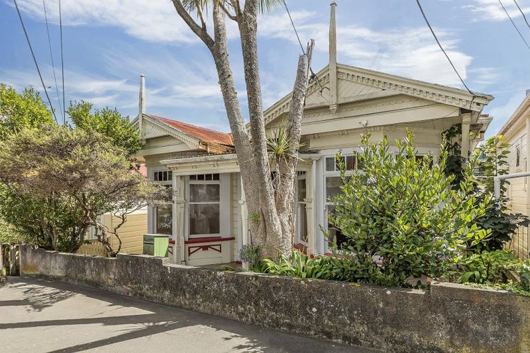 Photo of property in 7 Balmoral Terrace, Newtown, Wellington, 6021