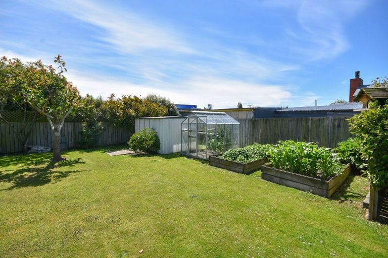 Photo of property in 8 Sandown Street, Waihola, Milton, 9073