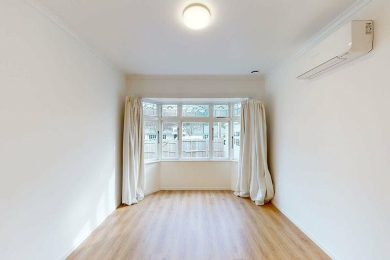 Photo of property in 397 Karori Road, Karori, Wellington, 6012