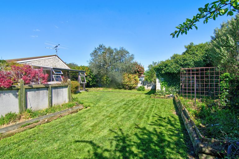 Photo of property in 5 Lowes Place, Solway, Masterton, 5810