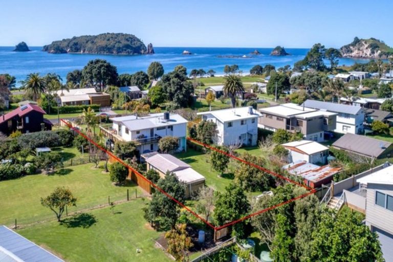 Photo of property in 4 Harsant Avenue, Hahei, Whitianga, 3591