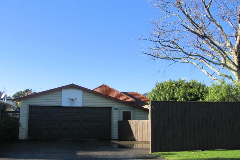 Photo of property in 2 Kauri Street, Woburn, Lower Hutt, 5011