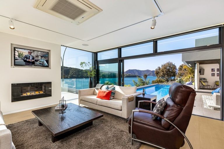Photo of property in 4 Marina View, Waikawa, Picton, 7281