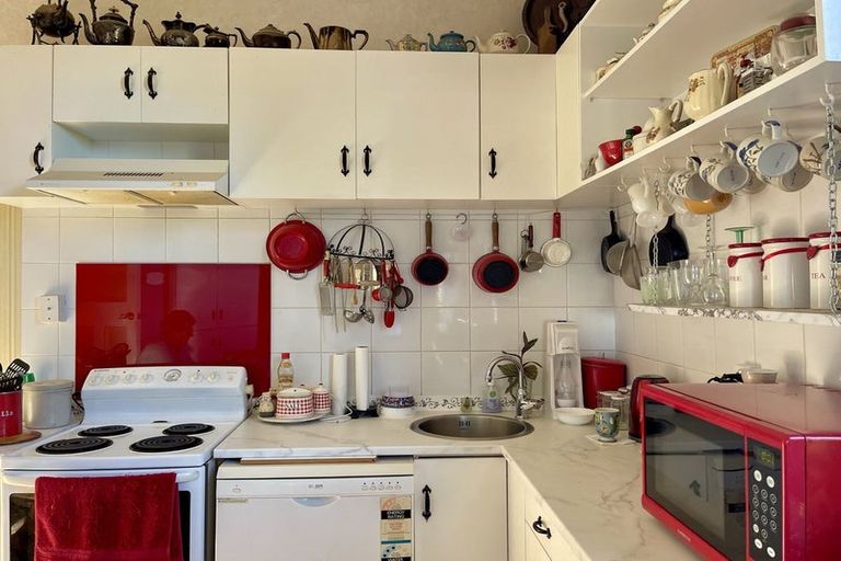 Photo of property in 30 Rhodes Street, Waimate, 7924