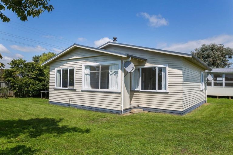 Photo of property in 53 Tipapakuku Road, Dannevirke, 4930
