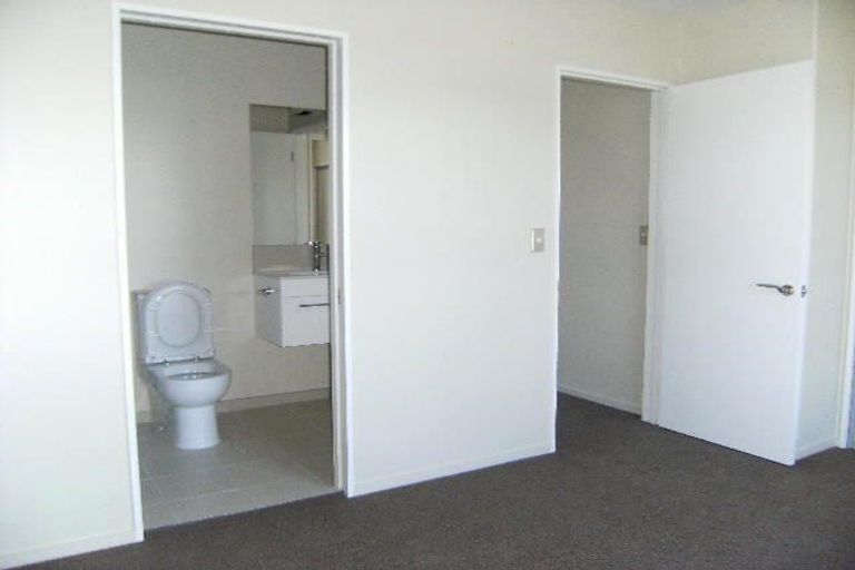 Photo of property in 12 Heywood Terrace, Richmond, Christchurch, 8013
