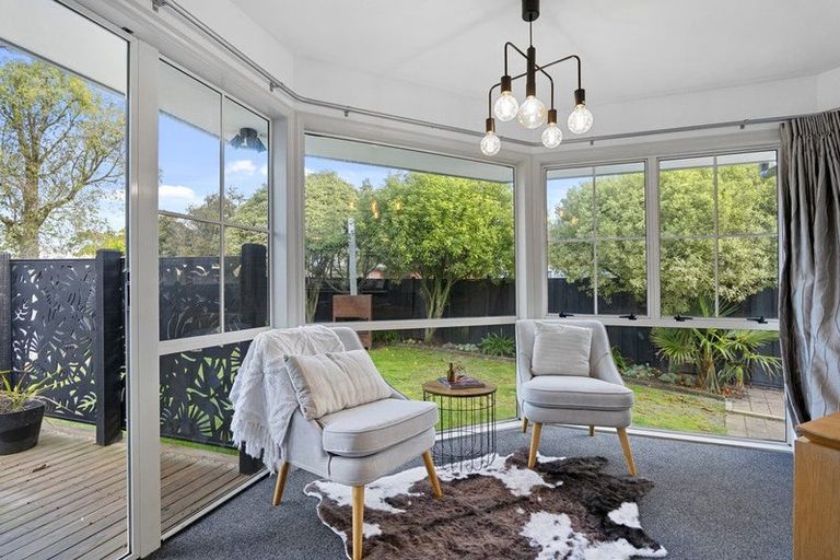 Photo of property in 22 Millcroft Place, Parklands, Christchurch, 8083