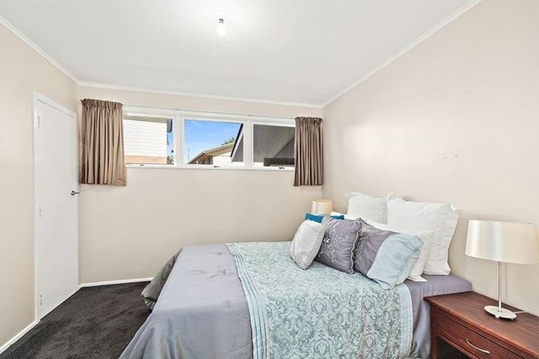 Photo of property in 7 Arlette Place, Massey, Auckland, 0614
