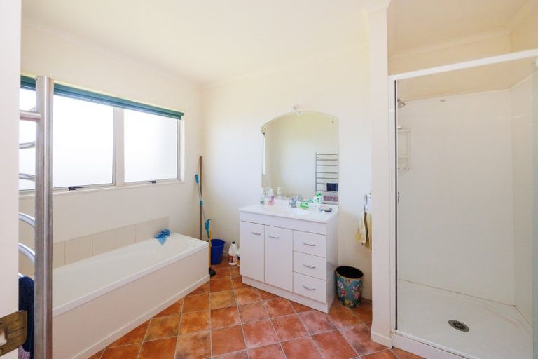 Photo of property in 9 Woodgate Court, Fitzherbert, Palmerston North, 4410