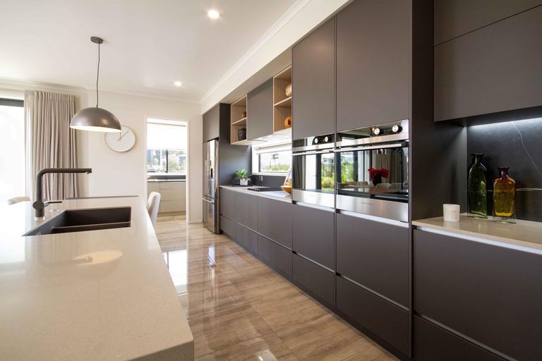 Photo of property in 230 Park Estate Road, Rosehill, Papakura, 2113