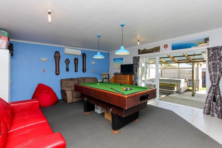 Photo of property in 53 Blake Street, Waitara, 4320