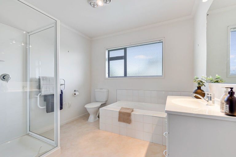 Photo of property in 7 Milbrook Place, Chartwell, Hamilton, 3210