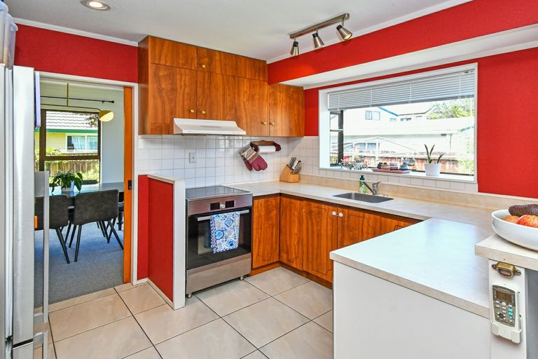 Photo of property in 15 Oakmont Place, Wattle Downs, Auckland, 2103