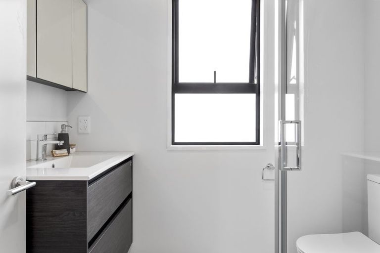 Photo of property in 2/39 Waltham Road, Sydenham, Christchurch, 8023