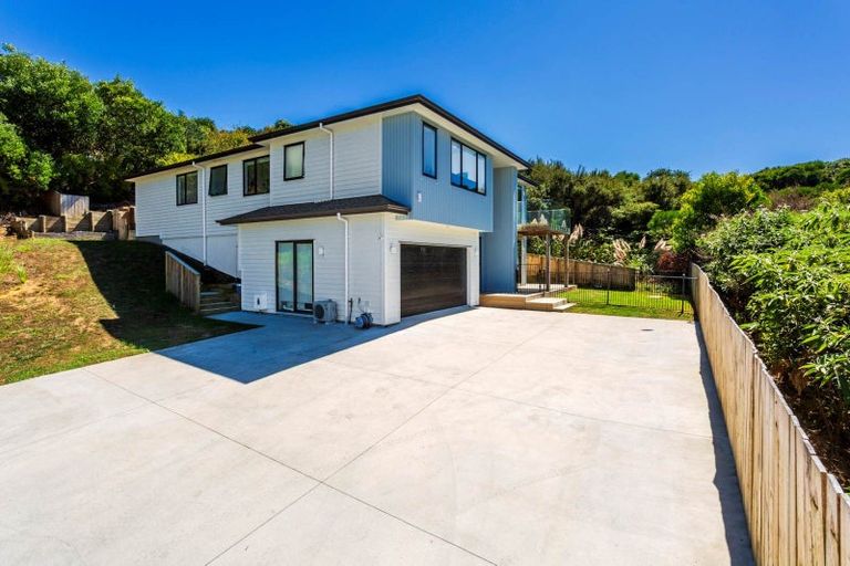 Photo of property in 10 Awaiti Way, Orewa, 0931