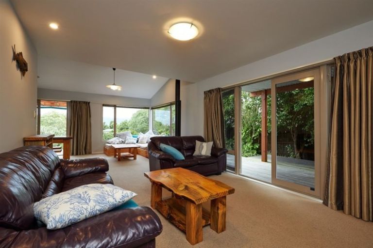 Photo of property in 54 Kotare Place, South Bay, Kaikoura, 7300